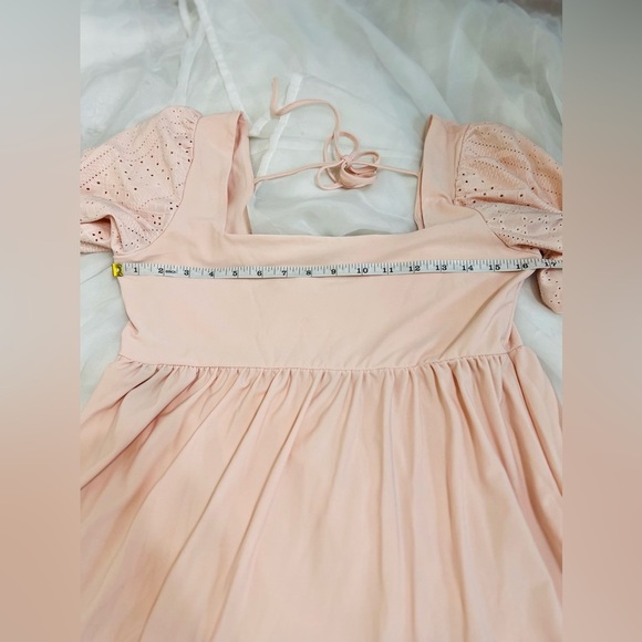 BCBG Paris Women's Knit Eyelet Puff Sleeve Tiered Dress Light Pink Size Medium - Picture 6 of 11